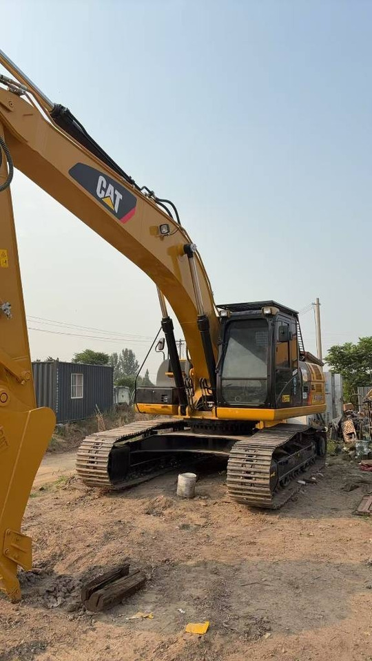 CAT 325 D - Crawler excavator: picture 1 CAT 325 D - Crawler excavator: picture 1