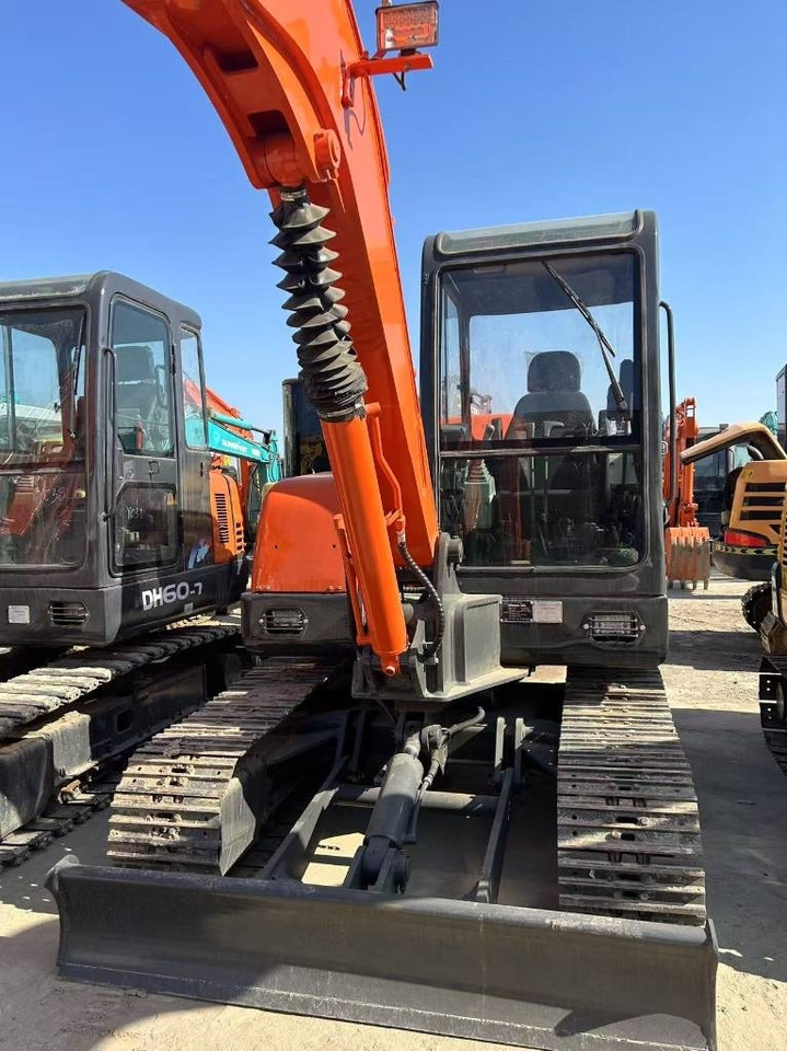 Doosan DH 55 - Mini excavator: picture 3 Doosan DH 55 - Mini excavator: picture 3