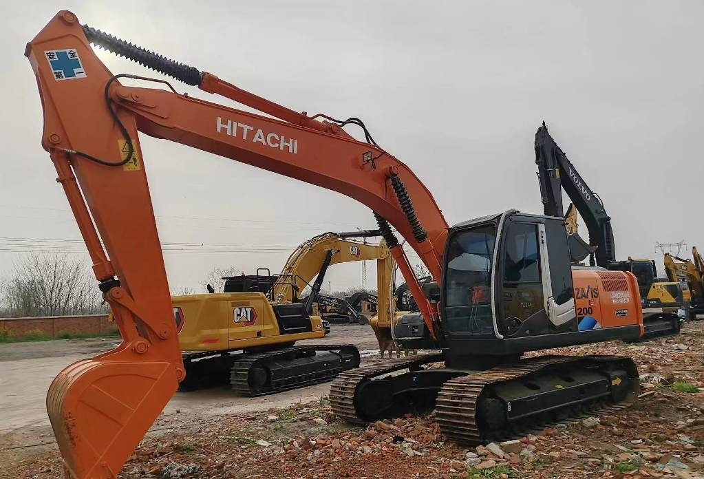 Hitachi 200 - Crawler excavator: picture 1 Hitachi 200 - Crawler excavator: picture 1