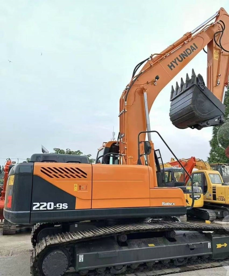 Hyundai 220-9S - Crawler excavator: picture 3 Hyundai 220-9S - Crawler excavator: picture 3