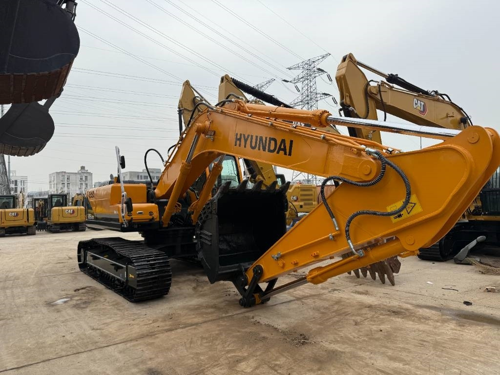 Hyundai 305LC-9T - Crawler excavator: picture 2 Hyundai 305LC-9T - Crawler excavator: picture 2