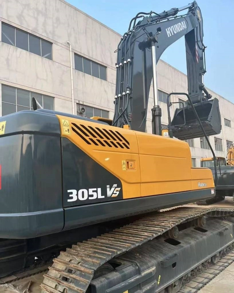 Hyundai 305LC - Crawler excavator: picture 3 Hyundai 305LC - Crawler excavator: picture 3