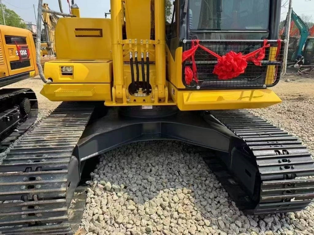 Crawler excavator Komatsu PC 130: picture 7