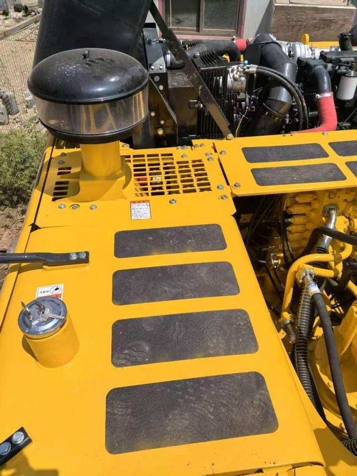 Komatsu PC 300 - Crawler excavator: picture 4 Komatsu PC 300 - Crawler excavator: picture 4