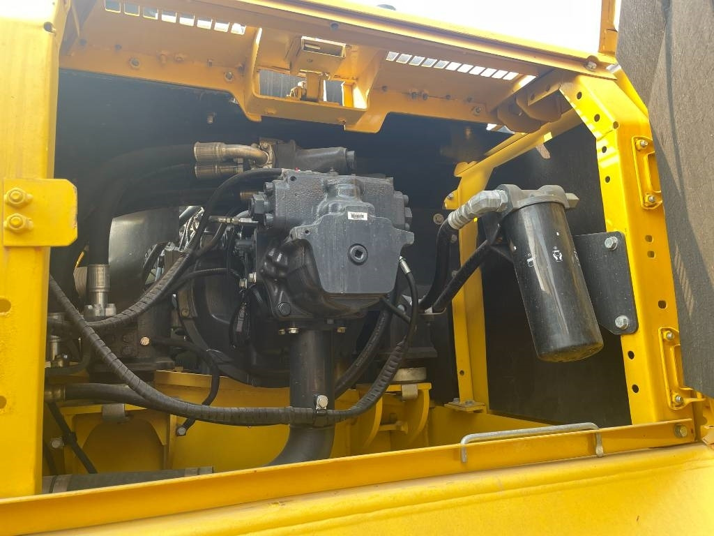 Crawler excavator Komatsu PC 350-7: picture 7