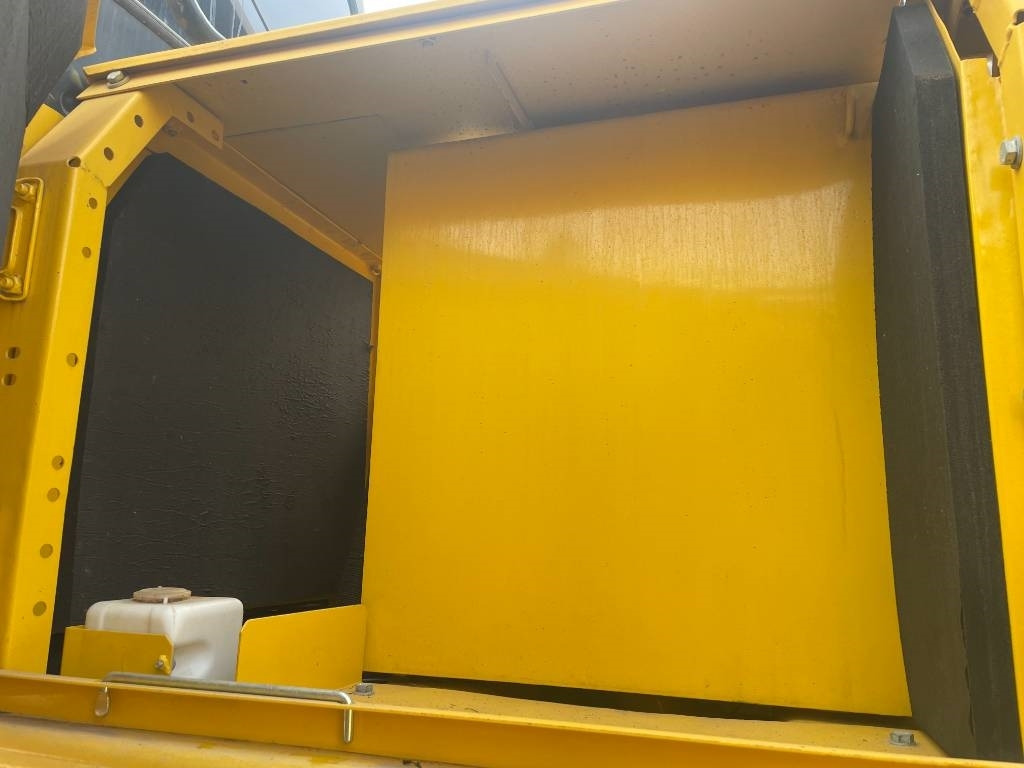 Crawler excavator Komatsu PC 350-7: picture 6