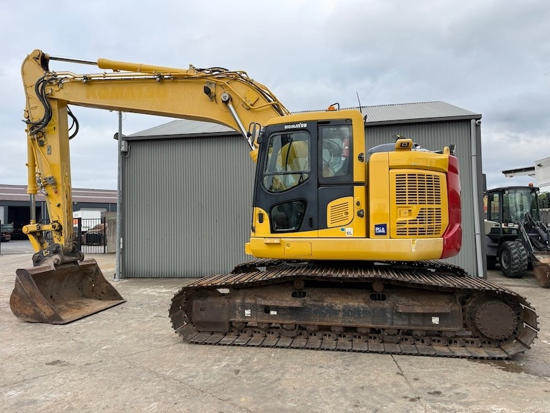 Komatsu PC 228 USLC-11 - Crawler excavator: picture 1 Komatsu PC 228 USLC-11 - Crawler excavator: picture 1
