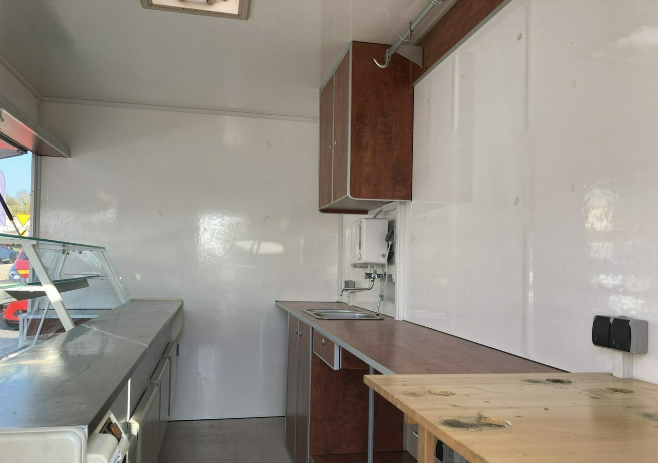 Vending trailer Inna Inny Przycz Autosklep wędlin Gastronomiczna food truck foodtruck sklep 20: picture 6