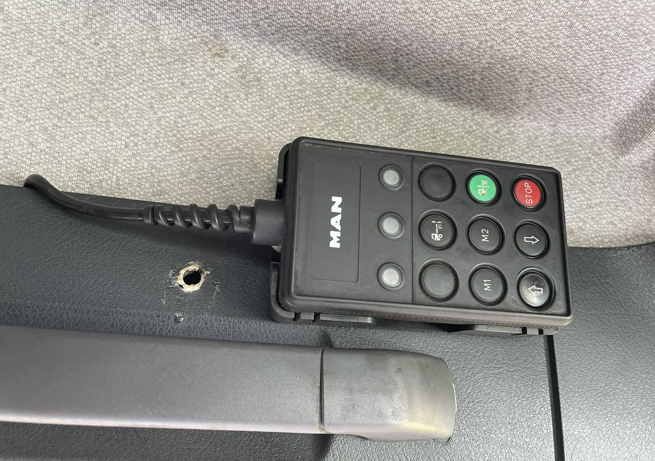 Garbage truck MAN Inny MAN Man TGS 26.320 Śmieciarka Prasa Model 2014: picture 18