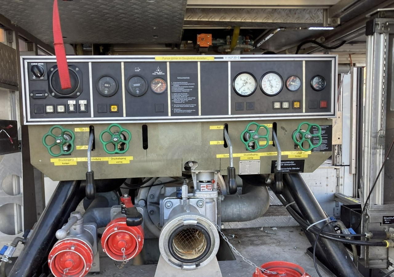 Fire truck Mercedes-Benz Atego Atego15-280 Straż Pożarna Gaśnicza Ziegler 2020L wody 210L piany 20: picture 13 Fire truck Mercedes-Benz Atego Atego15-280 Straż Pożarna Gaśnicza Ziegler 2020L wody 210L piany 20: picture 13