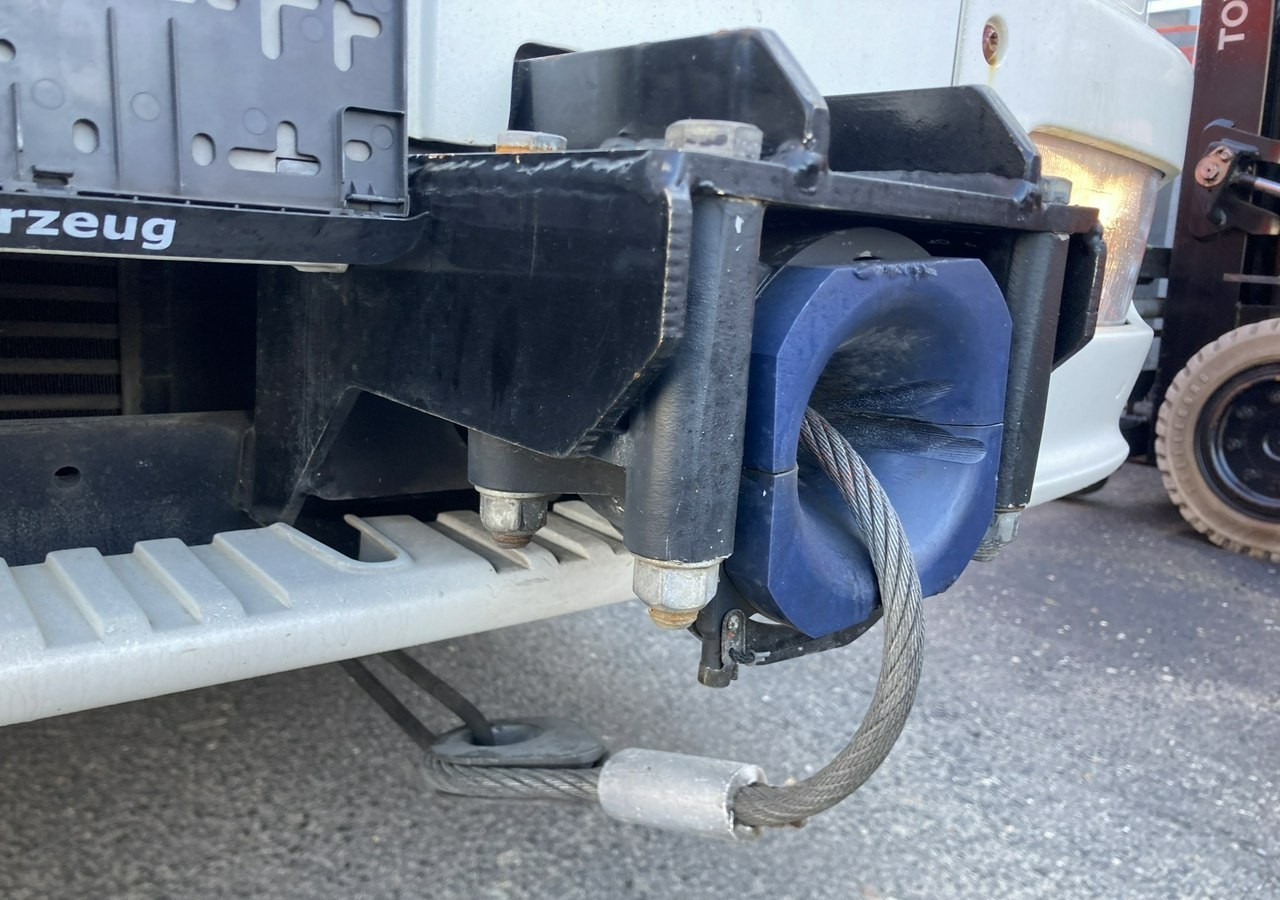 Fire truck Mercedes-Benz Atego Atego15-280 Straż Pożarna Gaśnicza Ziegler 2020L wody 210L piany 20: picture 19 Fire truck Mercedes-Benz Atego Atego15-280 Straż Pożarna Gaśnicza Ziegler 2020L wody 210L piany 20: picture 19