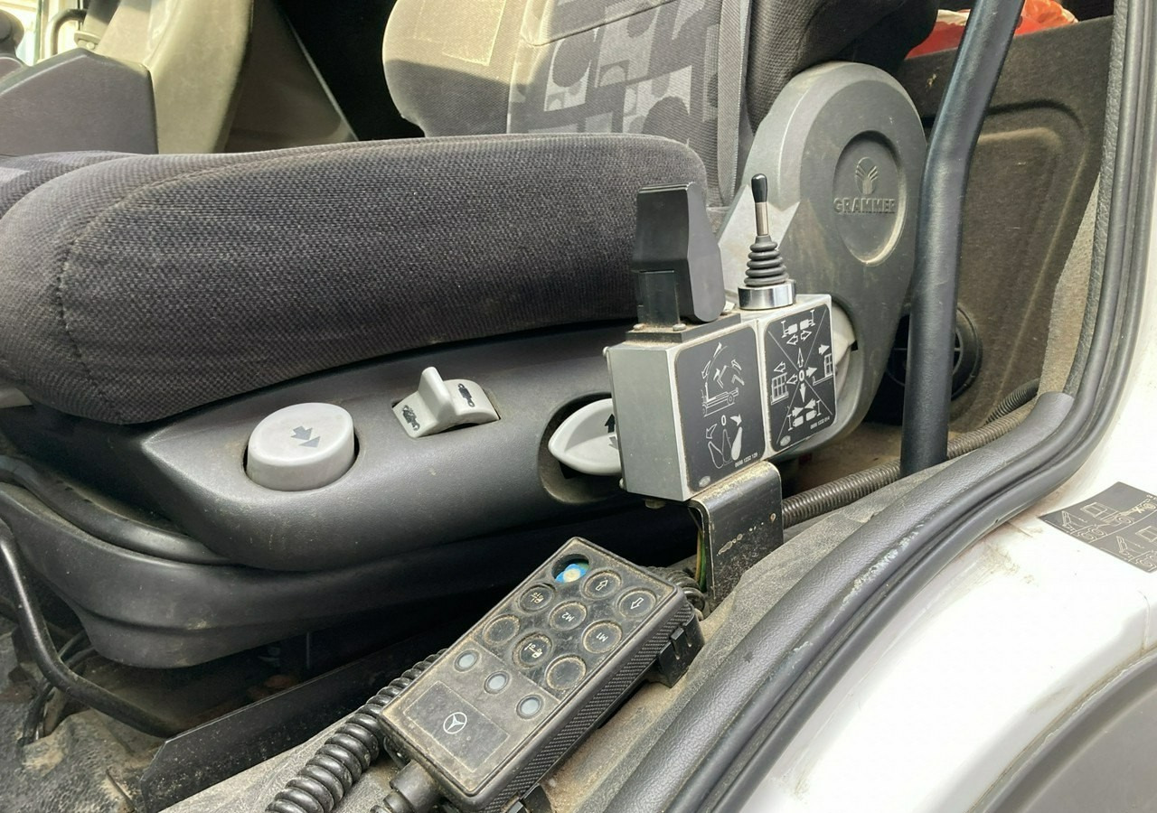 Hook lift truck Mercedes-Benz Inny Mercedes-Benz Mercedes Axor 2543 Hakowiec bramowiec MEILLER-KIPPER Model 2009: picture 19