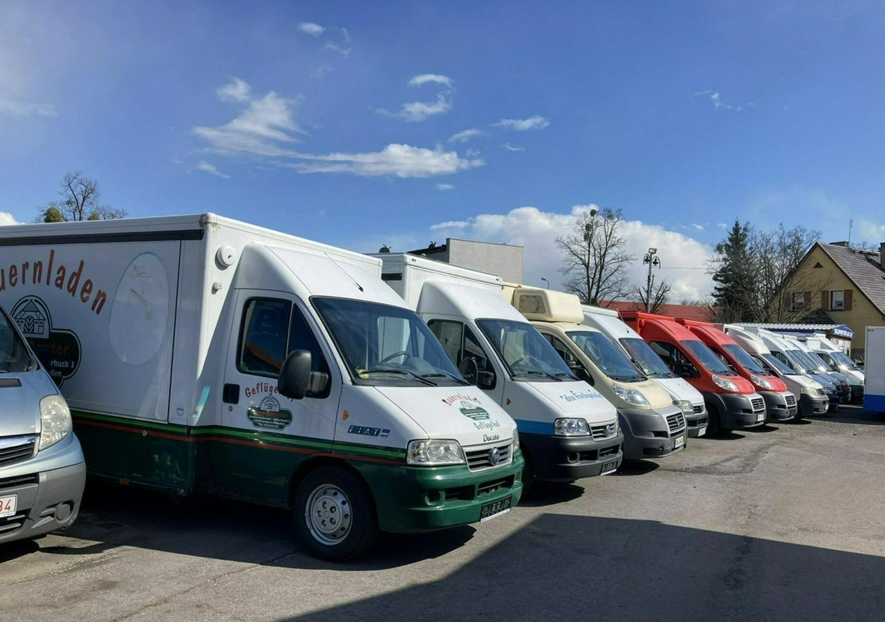 Vending truck Mercedes-Benz Sprinter Autosklep pieczywa sklep Bar Gastronomiczny Food Truck Foodtruck 201: picture 14 Vending truck Mercedes-Benz Sprinter Autosklep pieczywa sklep Bar Gastronomiczny Food Truck Foodtruck 201: picture 14