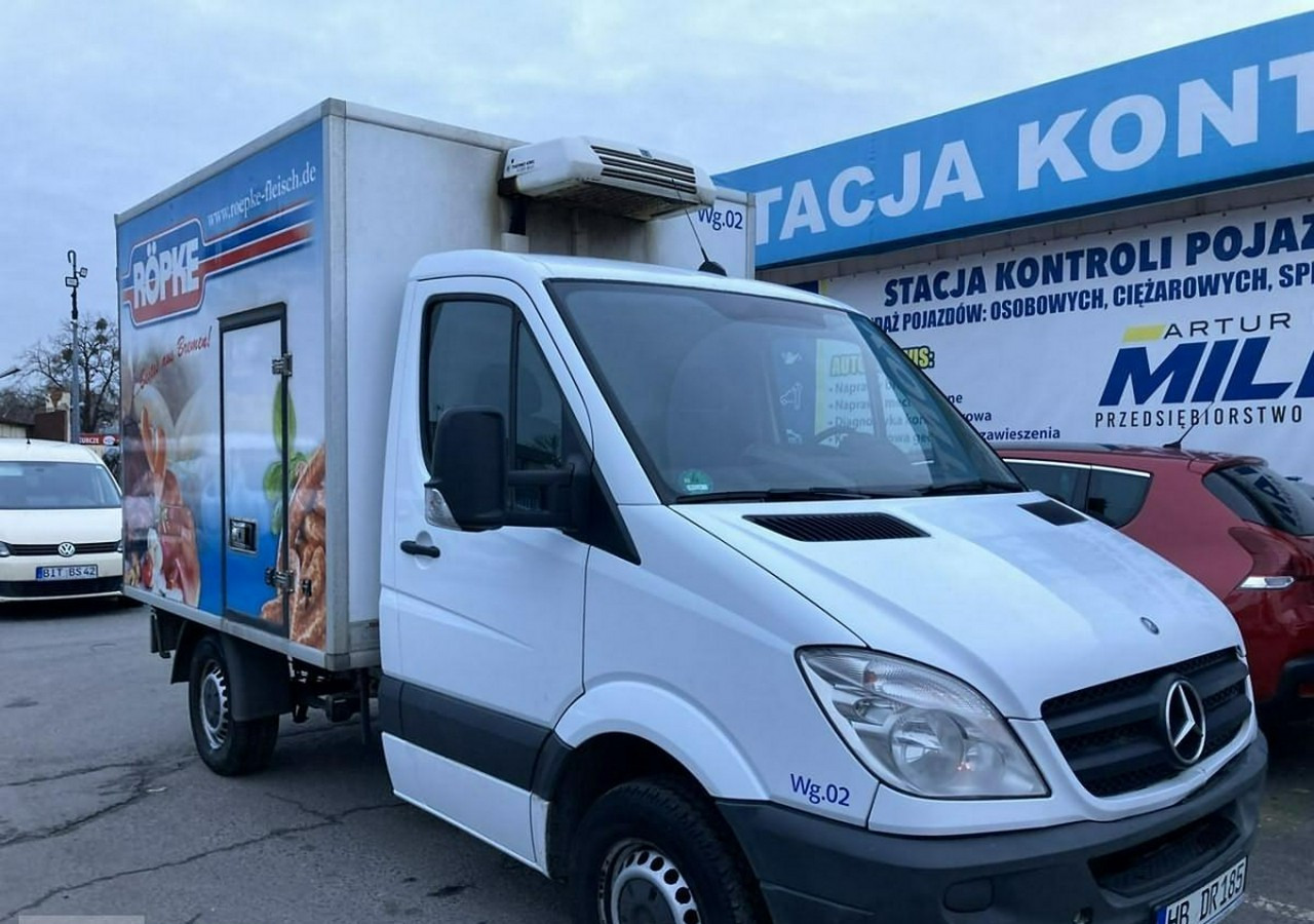 Mercedes-Benz Sprinter Chłodnia THERMO KING Gastronomiczny Food Truck Foodtruck 2011 - Refrigerated van: picture 2 Mercedes-Benz Sprinter Chłodnia THERMO KING Gastronomiczny Food Truck Foodtruck 2011 - Refrigerated van: picture 2
