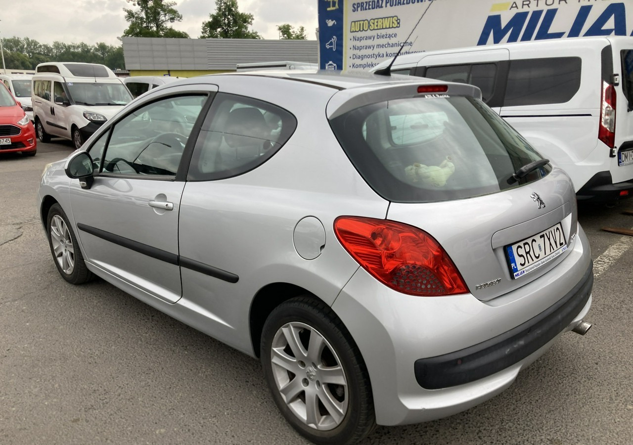 Peugeot 207 Peugeot 207 1.6HDI-16V Klima 2007 - Hatchback: picture 4 Peugeot 207 Peugeot 207 1.6HDI-16V Klima 2007 - Hatchback: picture 4