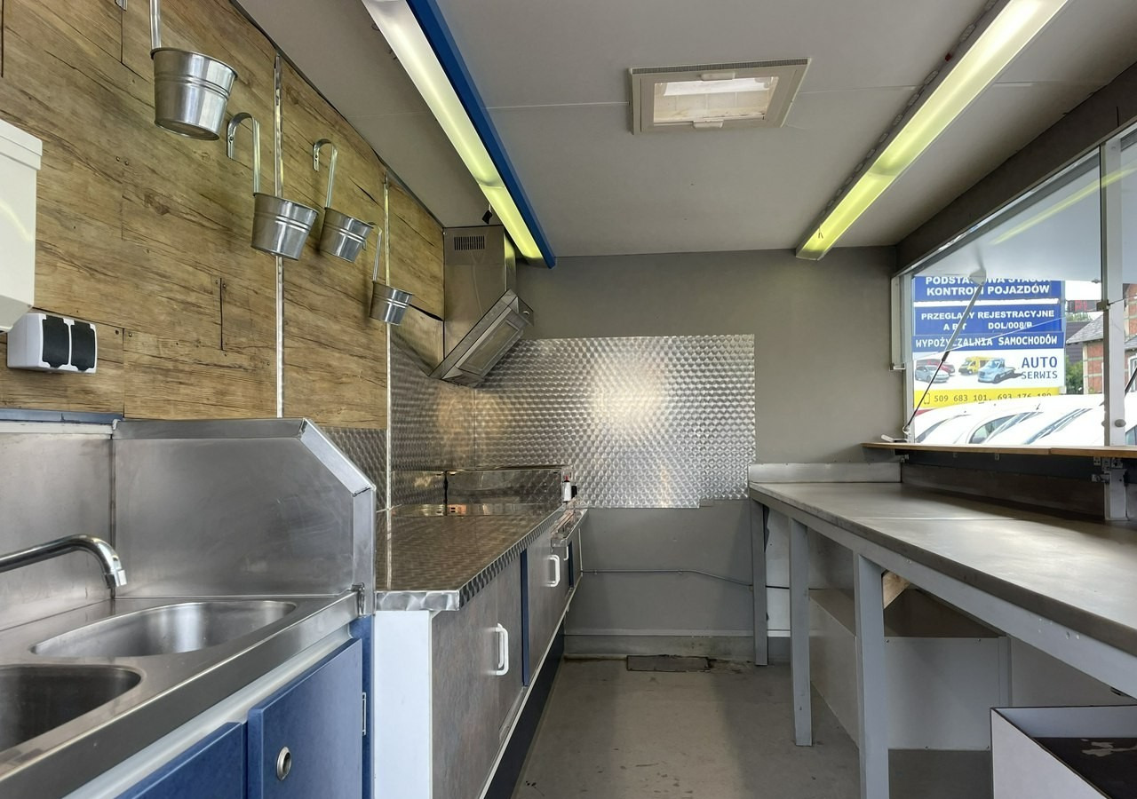 Peugeot Boxer Autosklep Gastronomiczna food truck foodtruck W-zasilanie DMC 3500 - Vending truck: picture 1 Peugeot Boxer Autosklep Gastronomiczna food truck foodtruck W-zasilanie DMC 3500 - Vending truck: picture 1