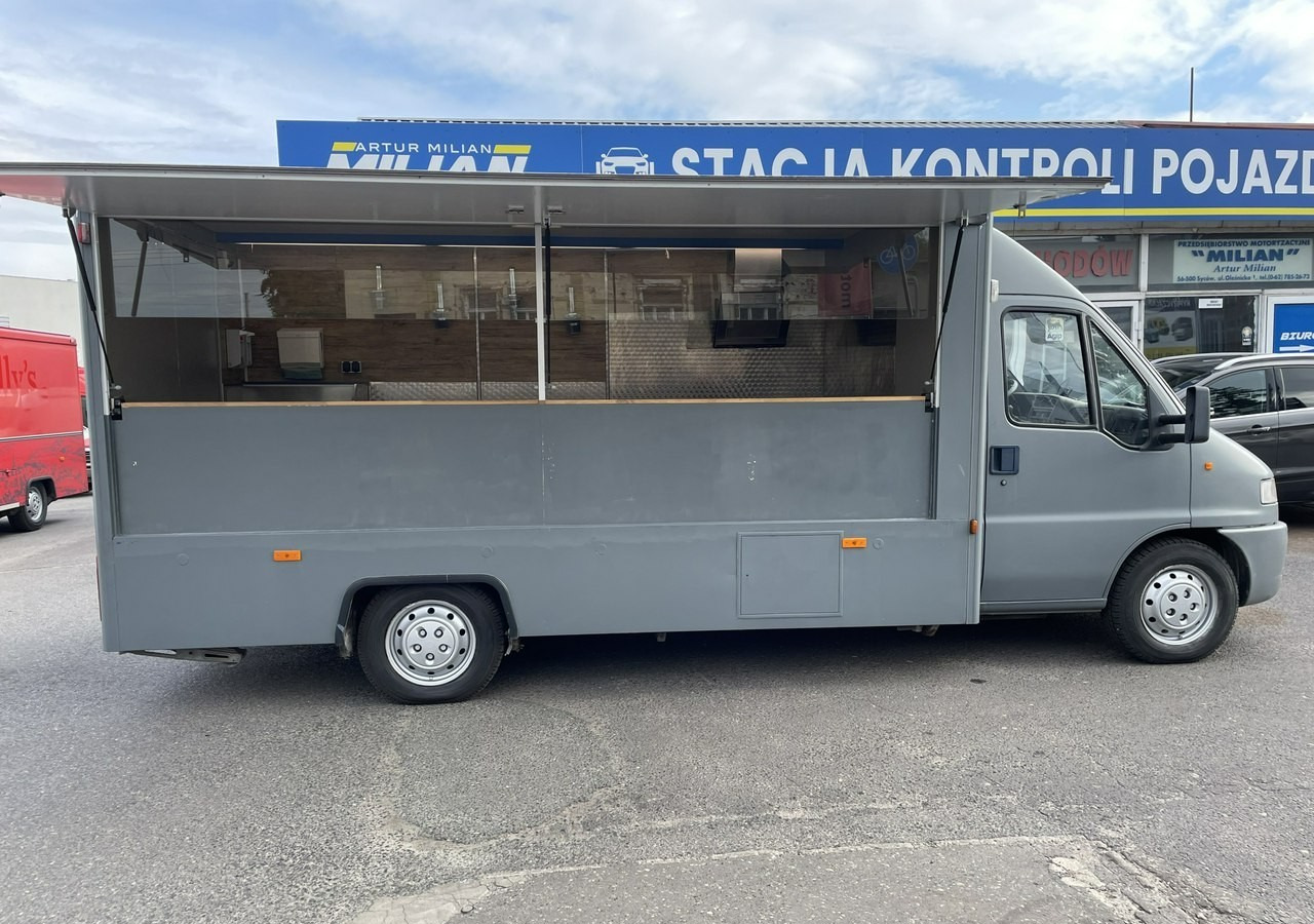 Peugeot Boxer Autosklep Gastronomiczna food truck foodtruck W-zasilanie DMC 3500 - Vending truck: picture 2 Peugeot Boxer Autosklep Gastronomiczna food truck foodtruck W-zasilanie DMC 3500 - Vending truck: picture 2
