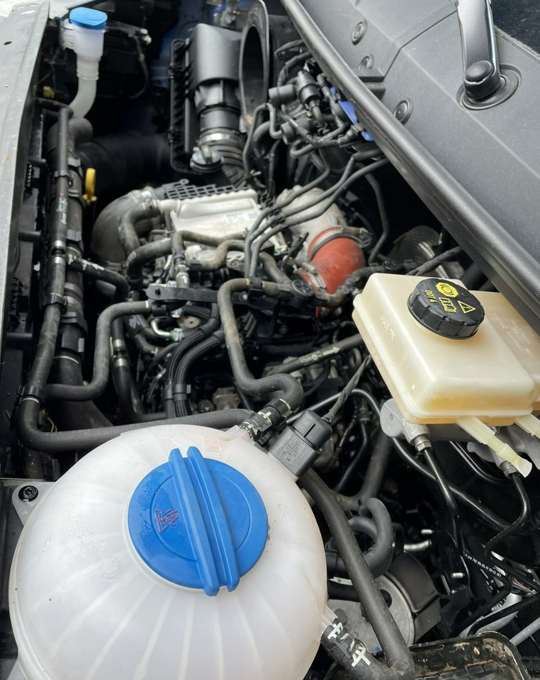 Combi van Volkswagen Crafter Volkswagen Crafter 2.0-180KM 4X4 Brygadówka 5-osob dokka Model 2021: picture 8