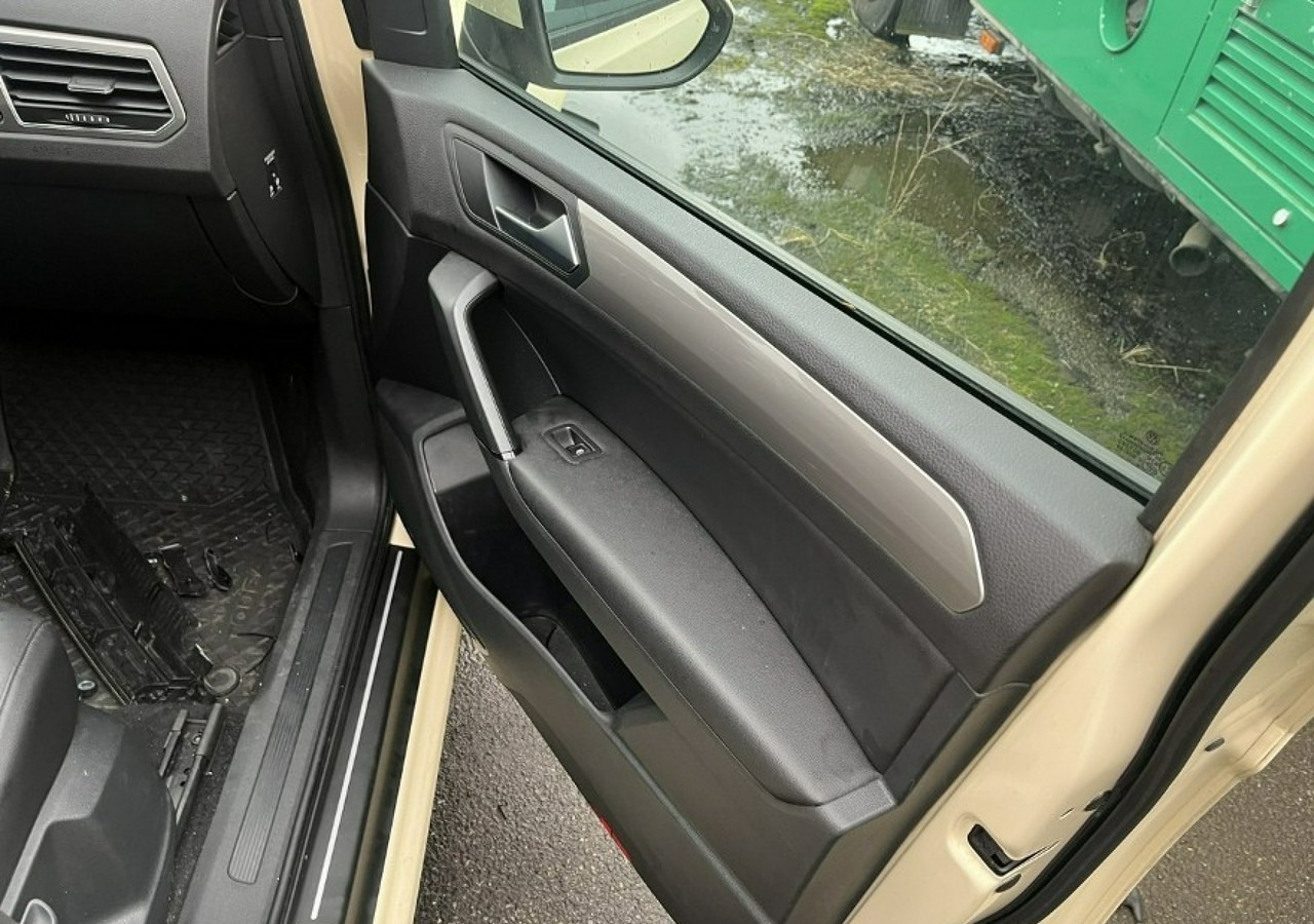 Car Volkswagen Touran III Touran: picture 9