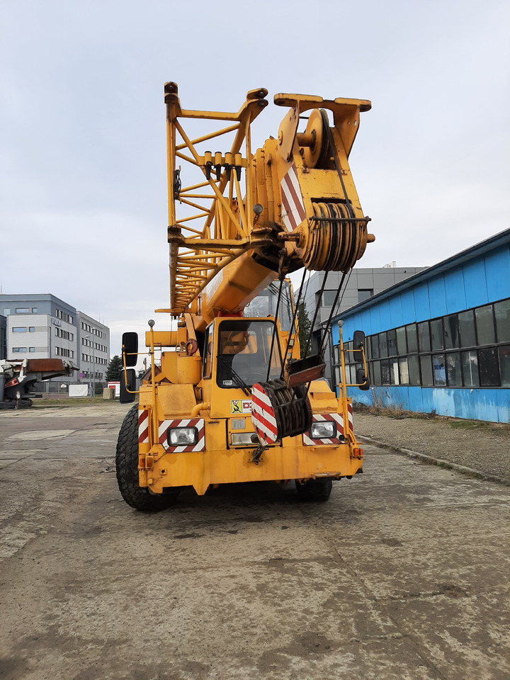 Construction machinery LIEBHERR LTM 1030: picture 11