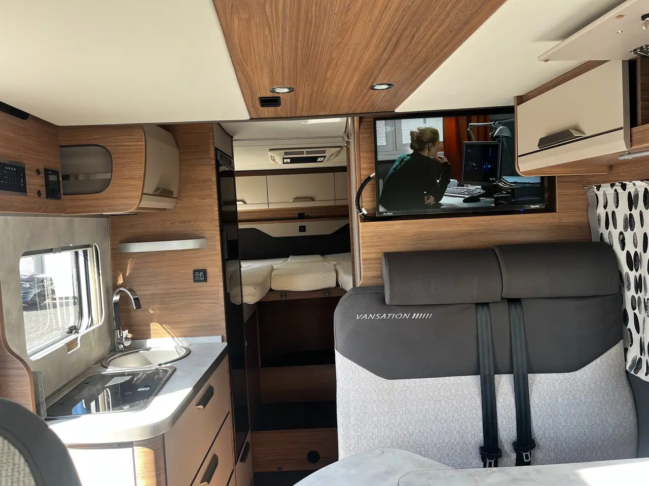 New Semi-integrated motorhome Knaus VAN WAVE 640 MEG VANSATION: picture 24