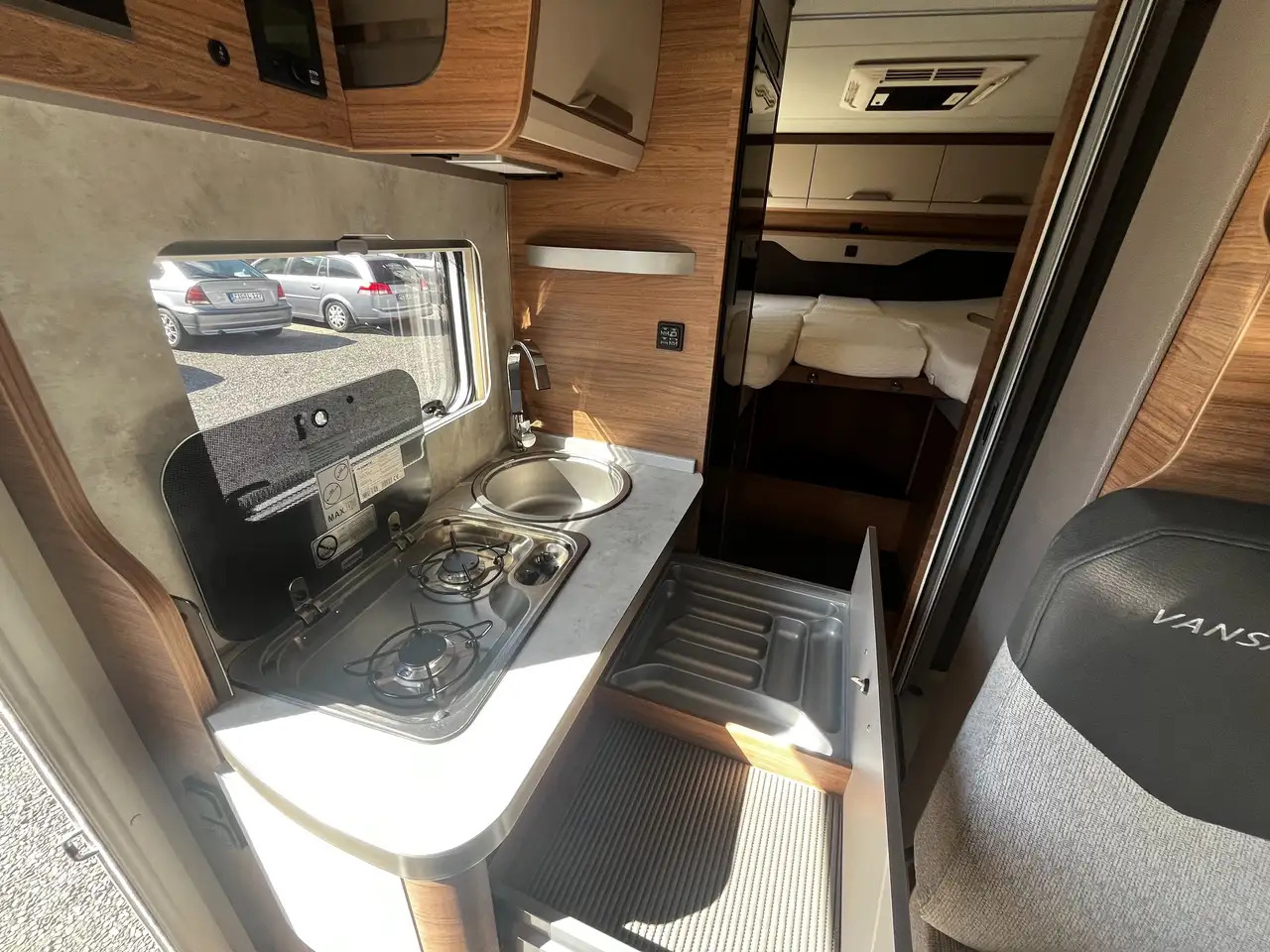 New Semi-integrated motorhome Knaus VAN WAVE 640 MEG VANSATION: picture 25