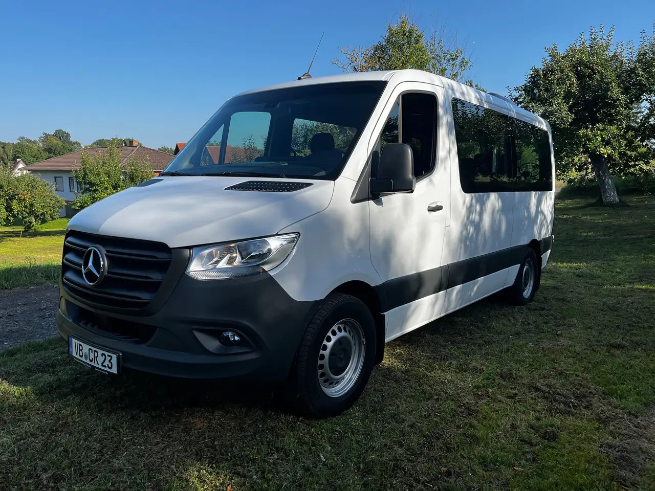 Mercedes-Benz Sprinter KOMBI TOURER DACHKLIMA 9-SITZE - Passenger van, Combi van: picture 1 Mercedes-Benz Sprinter KOMBI TOURER DACHKLIMA 9-SITZE - Passenger van, Combi van: picture 1