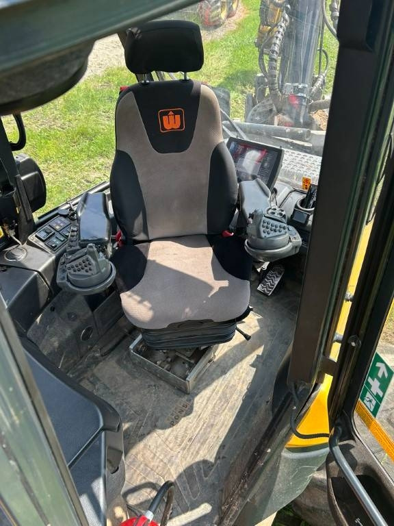 Forestry harvester Ponsse Bear 8W: picture 16
