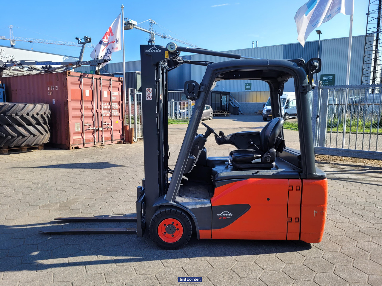 Linde E 16 -02 elektrische heftruck 3 delige mast - Electric forklift: picture 2 Linde E 16 -02 elektrische heftruck 3 delige mast - Electric forklift: picture 2