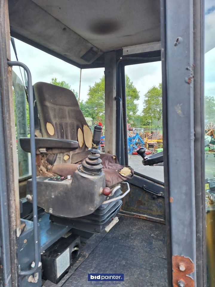 Wheel loader Pau shovel: picture 6