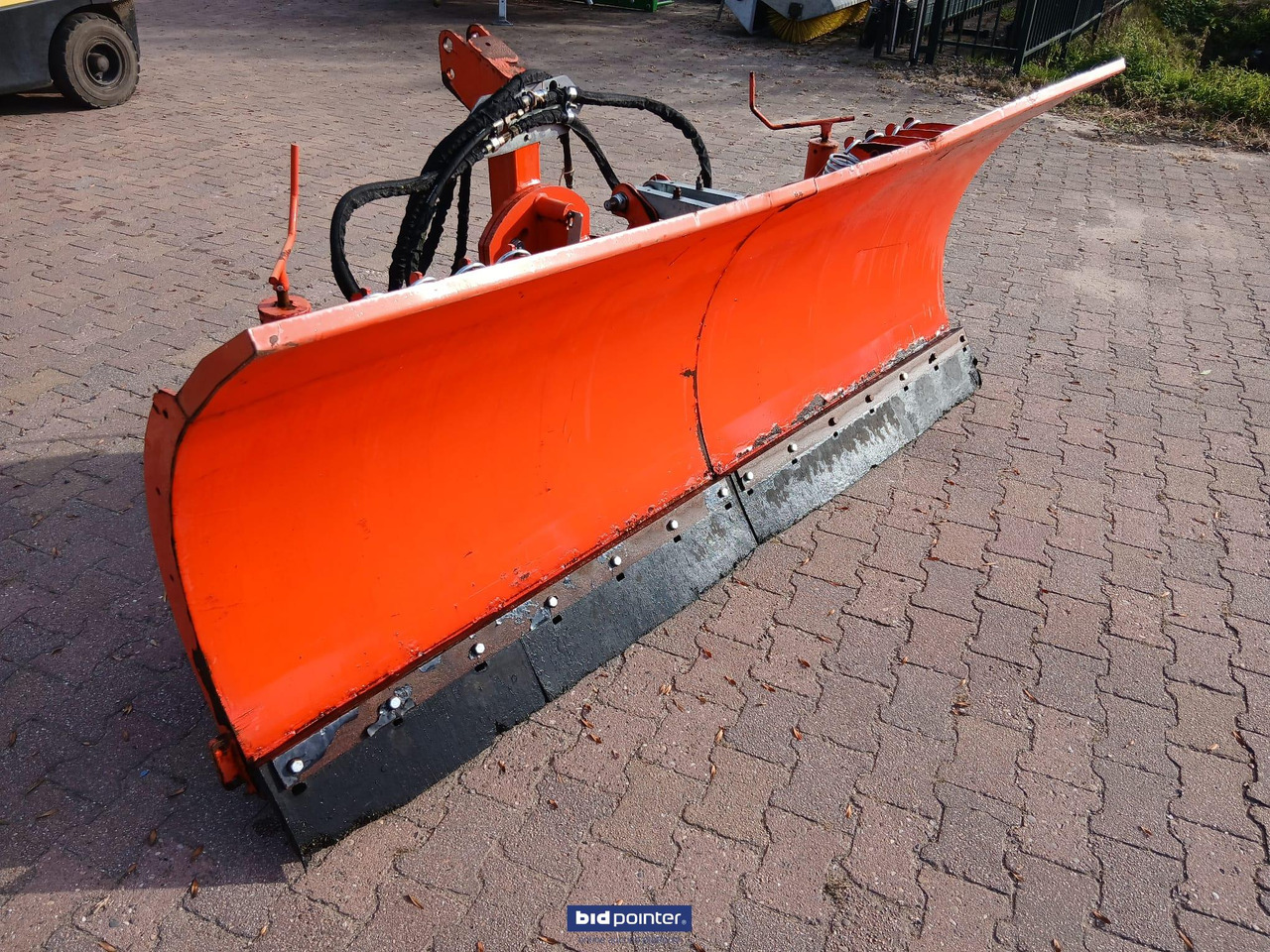 Sneeuwschaaf - Snow plough: picture 1 Sneeuwschaaf - Snow plough: picture 1