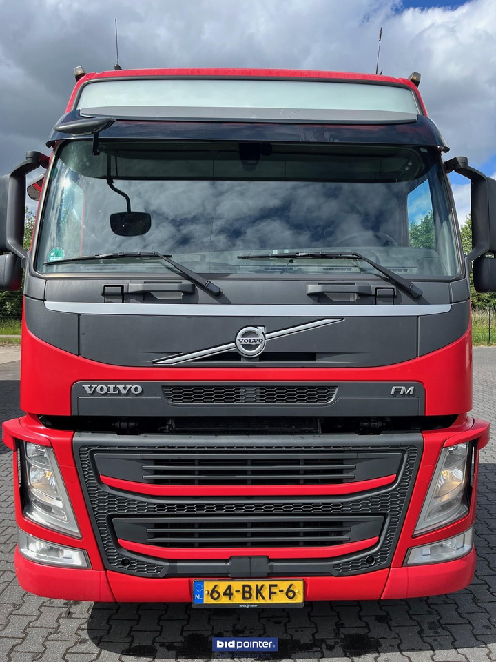 Tractor unit Volvo FM460 + PTO: picture 14