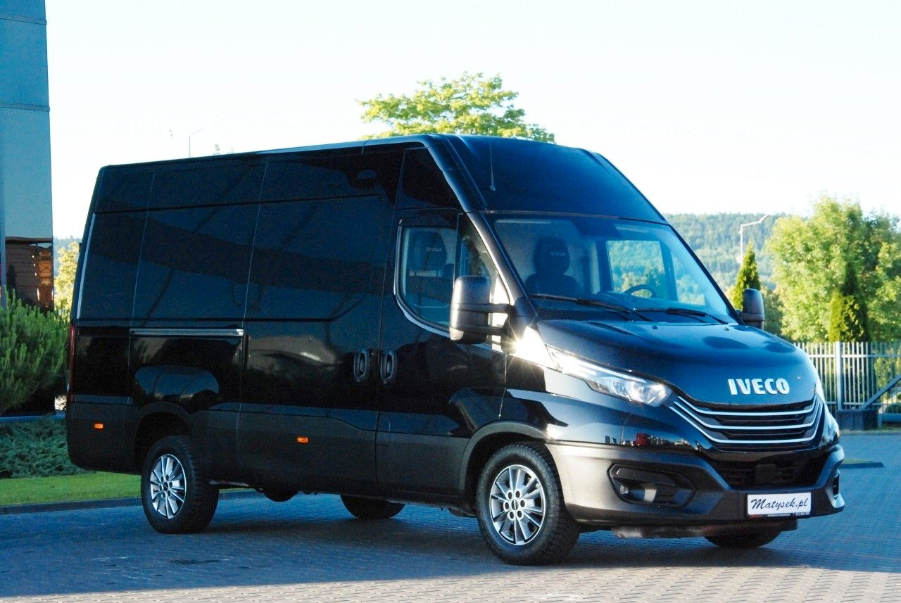 Iveco DAILY 35-180 / BLASZAK / 2022 ROK / HI-MATIC / - Panel van: picture 2 Iveco DAILY 35-180 / BLASZAK / 2022 ROK / HI-MATIC / - Panel van: picture 2