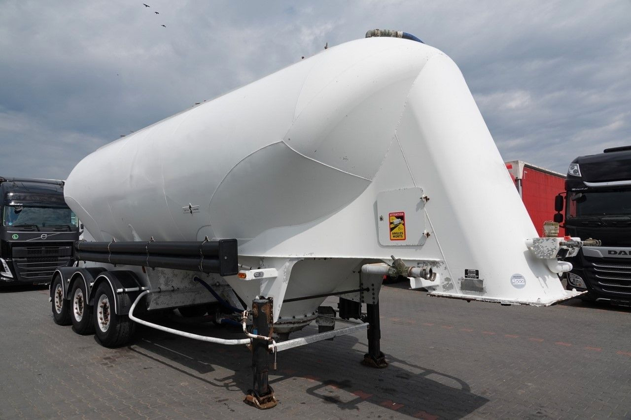 Spitzer CEMENTONACZEPA / 37 000 L / SILOS / 3 KOMORY - Silo semi-trailer: picture 2 Spitzer CEMENTONACZEPA / 37 000 L / SILOS / 3 KOMORY - Silo semi-trailer: picture 2