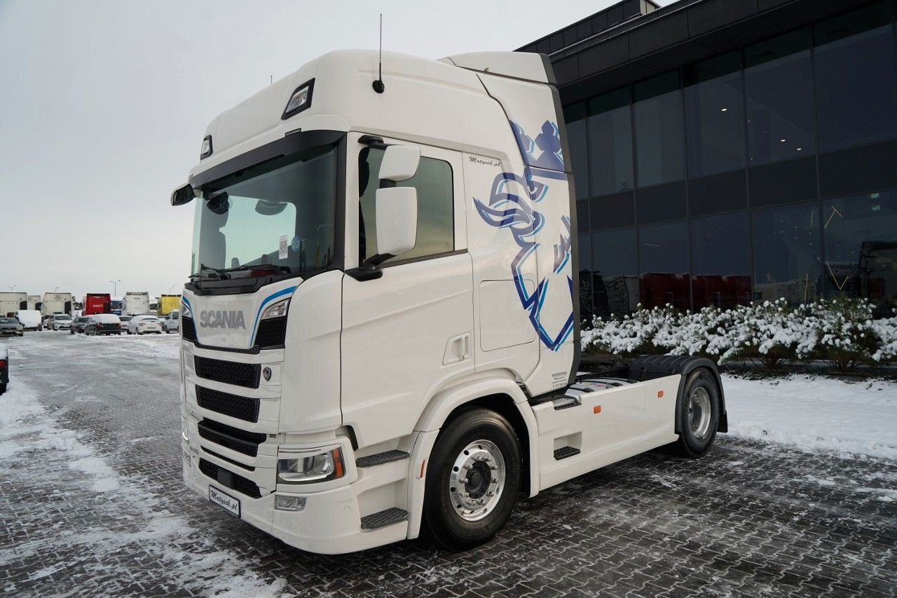 Scania R 450 / RETARDER / FULL AIRMATIC / OPONY 100 % / - Tractor unit: picture 5 Scania R 450 / RETARDER / FULL AIRMATIC / OPONY 100 % / - Tractor unit: picture 5