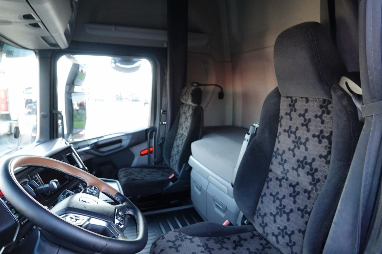 Tractor unit Scania R 450 / RETARDER / HYDRAULIKA / FULL AIR MATIC: picture 12