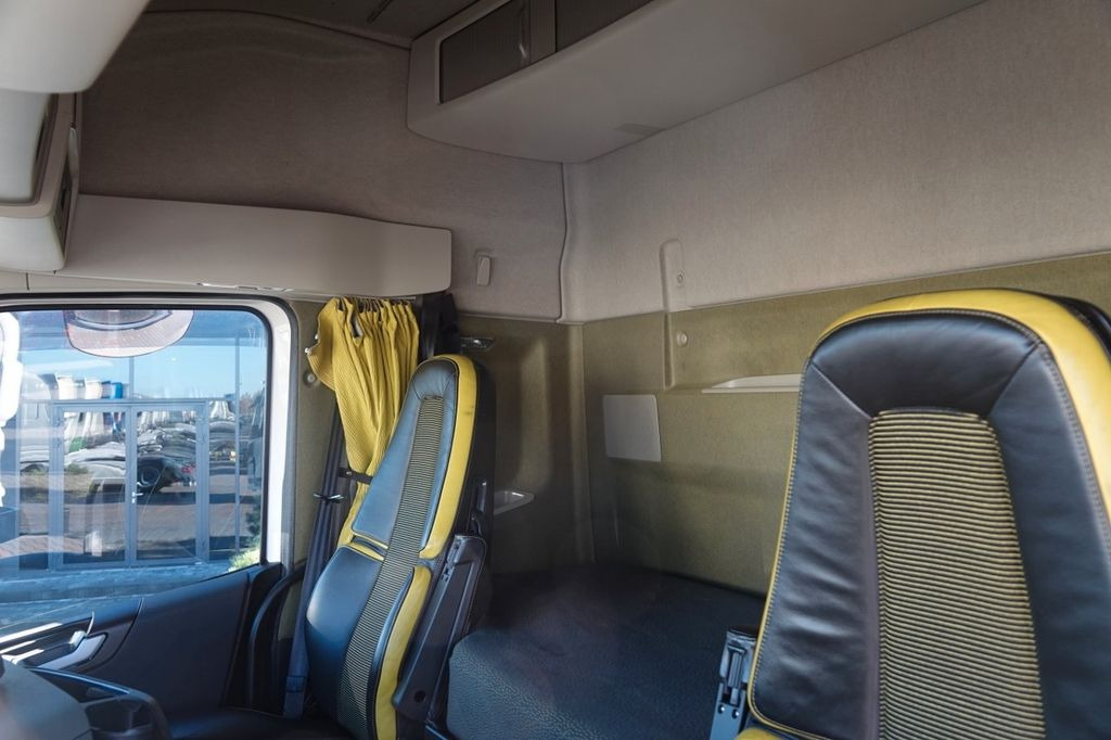 Tractor unit Volvo FH 540 / 6x4 / HYDRAULIKA / I -PARK COOL /3 OSIE: picture 11