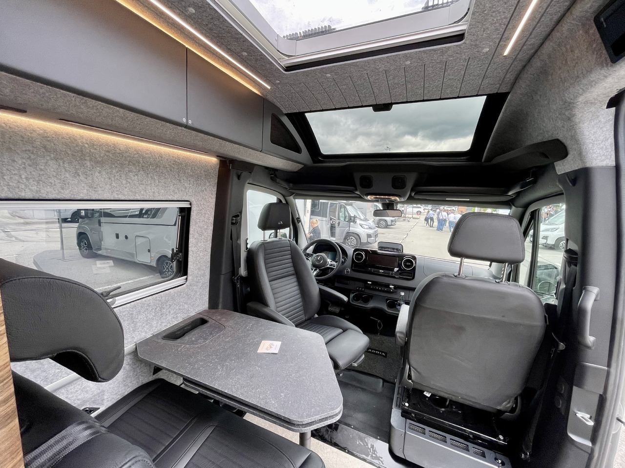 ADRIA Super Twin 600 SP - Camper van: picture 5 ADRIA Super Twin 600 SP - Camper van: picture 5