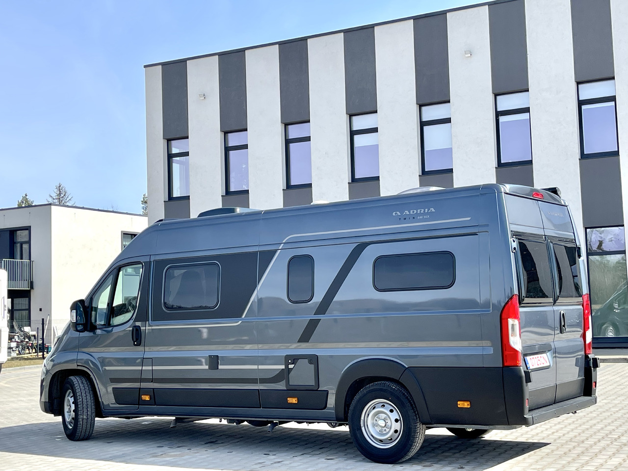 ADRIA TWIN 640 SGX - Camper van: picture 3 ADRIA TWIN 640 SGX - Camper van: picture 3