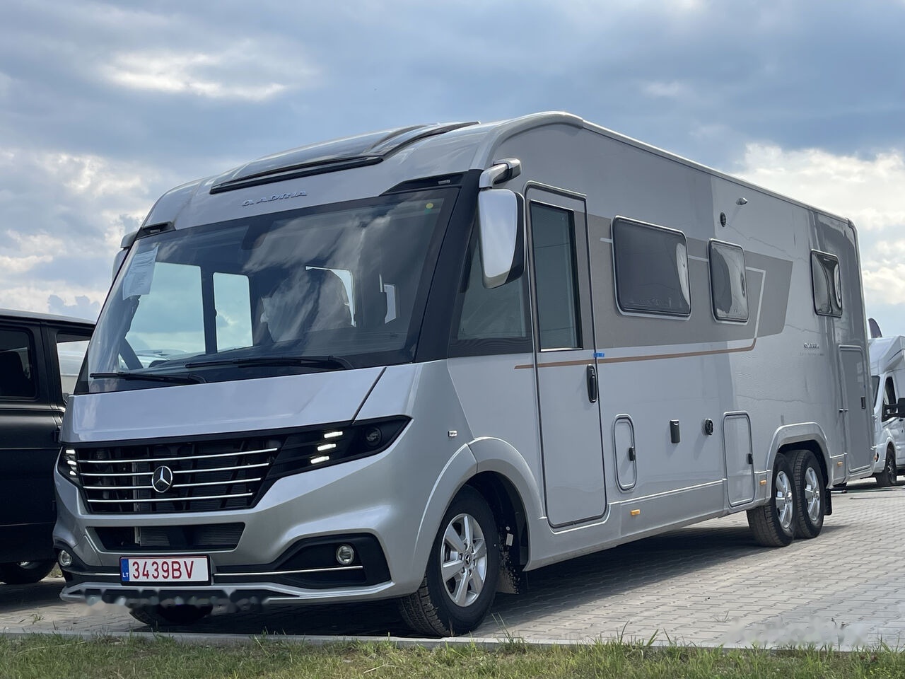 Adria Super Sonic 890LC - Integrated motorhome: picture 2 Adria Super Sonic 890LC - Integrated motorhome: picture 2