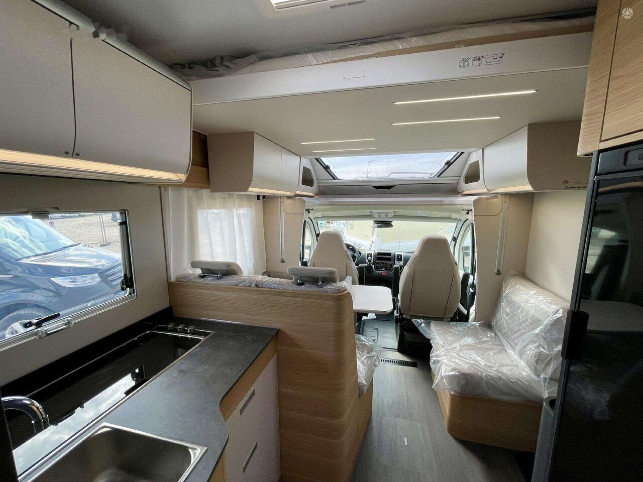 Adria Matrix 670SL - Camper: picture 5 Adria Matrix 670SL - Camper: picture 5