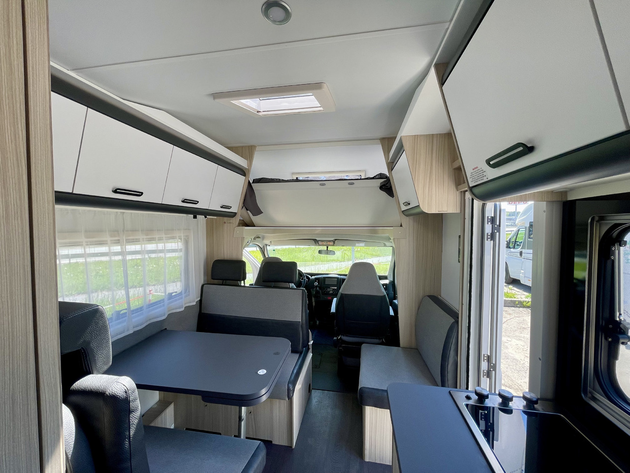 SUN LIVING A 75DP - Alcove motorhome: picture 5 SUN LIVING A 75DP - Alcove motorhome: picture 5