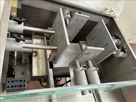 Freemantle 2FS Two flap sealer - Packaging machinery: picture 4 Freemantle 2FS Two flap sealer - Packaging machinery: picture 4