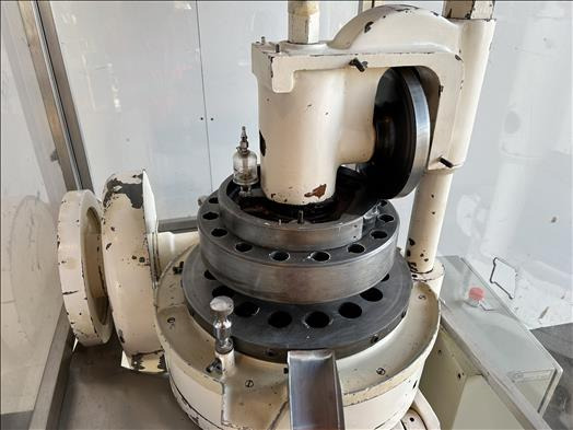 Manesty D3B tablet press - Food processing equipment: picture 4 Manesty D3B tablet press - Food processing equipment: picture 4