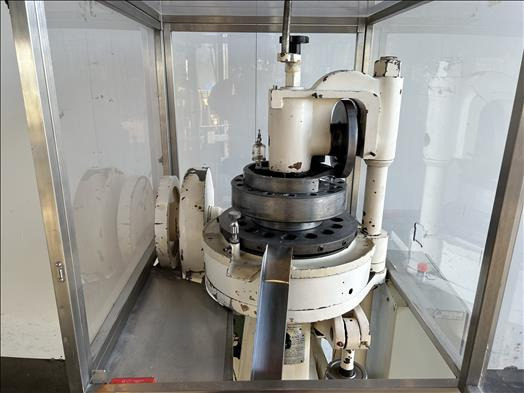 Manesty D3B tablet press - Food processing equipment: picture 3 Manesty D3B tablet press - Food processing equipment: picture 3