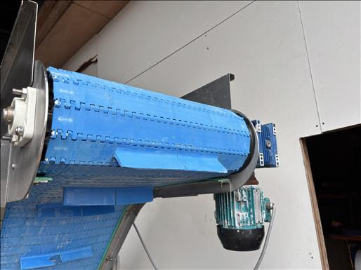 NNP Flighted elevator conveyor - Conveyor: picture 5 NNP Flighted elevator conveyor - Conveyor: picture 5