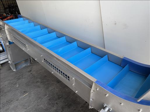 NNP Flighted elevator conveyor - Conveyor: picture 3 NNP Flighted elevator conveyor - Conveyor: picture 3