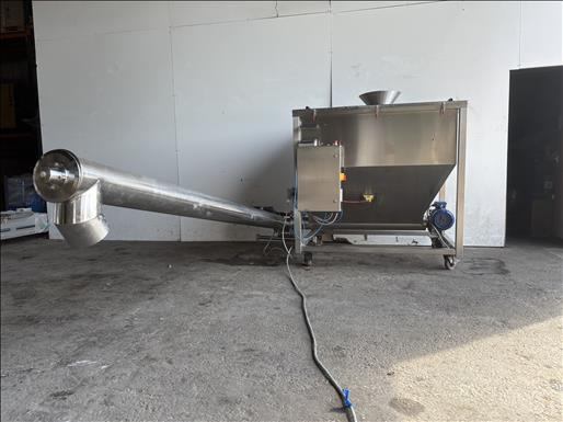 NNP Hopper and elevator screw conveyor - Conveyor: picture 1 NNP Hopper and elevator screw conveyor - Conveyor: picture 1