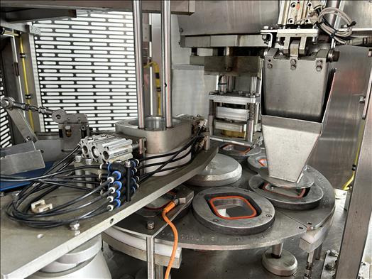 PAL FP8 Rotary filler - Packaging machinery: picture 4 PAL FP8 Rotary filler - Packaging machinery: picture 4