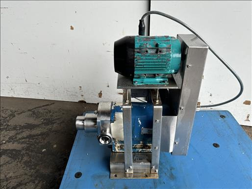 SSP SR-3-027-LS3A Lobe pump - Food processing equipment: picture 1 SSP SR-3-027-LS3A Lobe pump - Food processing equipment: picture 1